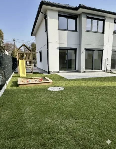 Garten und Hausansicht