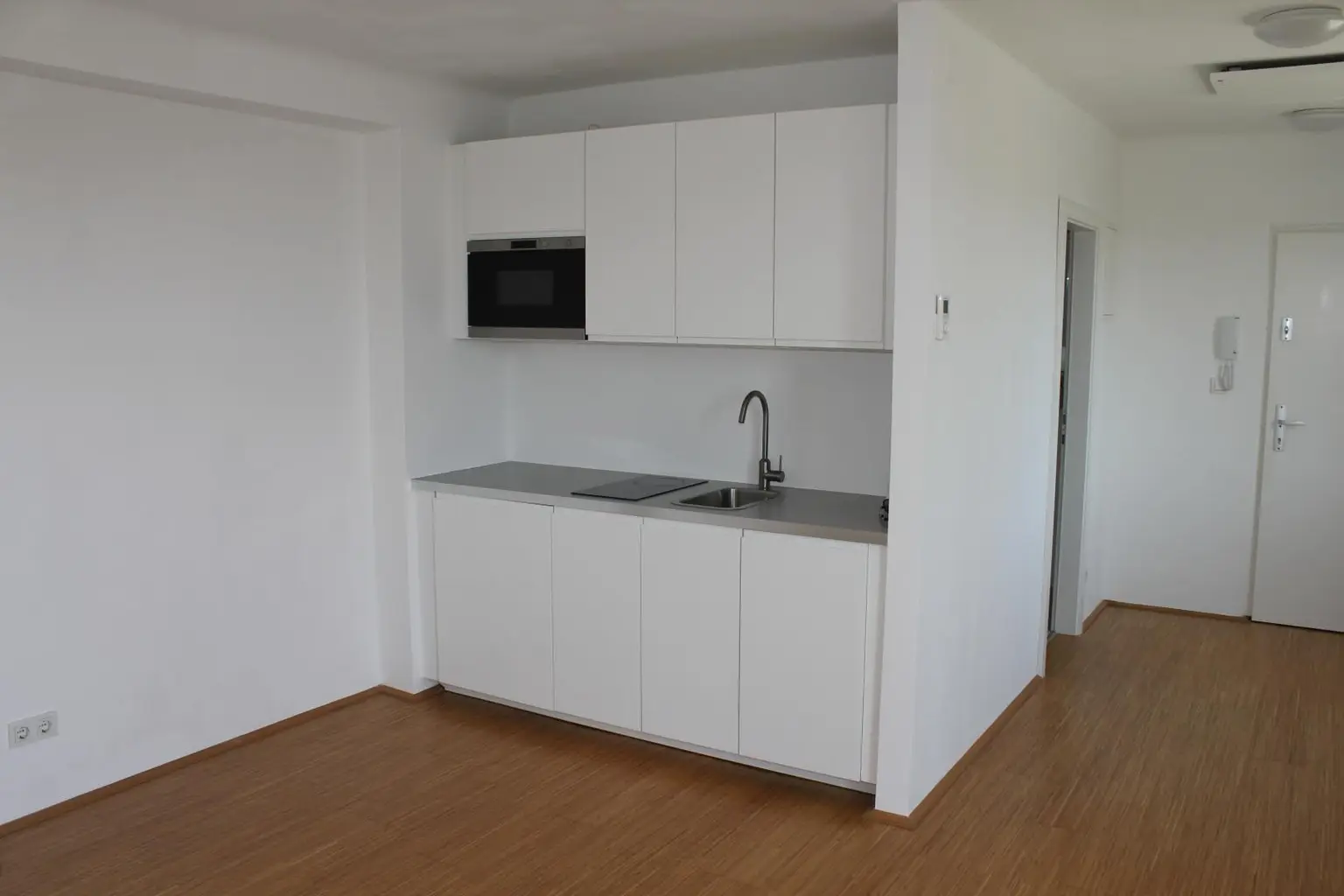 "33 m² Dachterrasse mit Wohnung"
