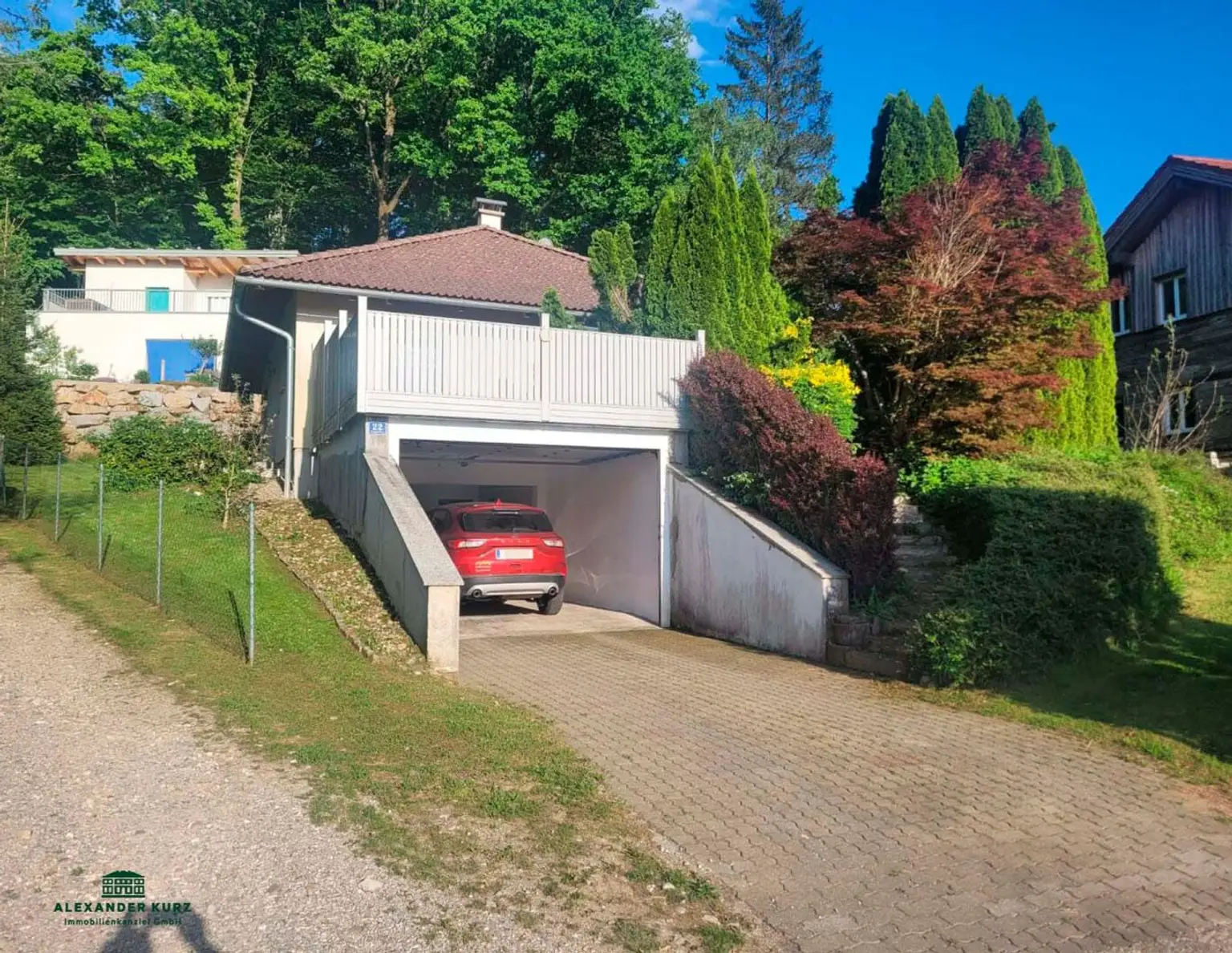 Kleiner Bungalow am Land in bester Aussichtslage, 35 km nördlich von Salzburg