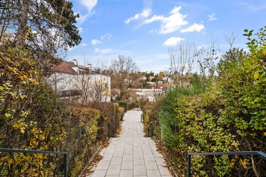 Exklusive 5-Zimmer Garten-Maisonette in Grünruhelage mit Fernblick und Garage