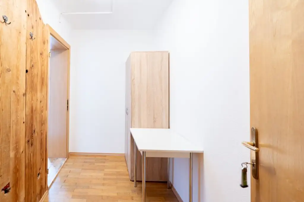 Neuhofen an der Krems, Haus mit Kleinwohnungen und Zimmer zu kaufen! PROVISIONSFREI