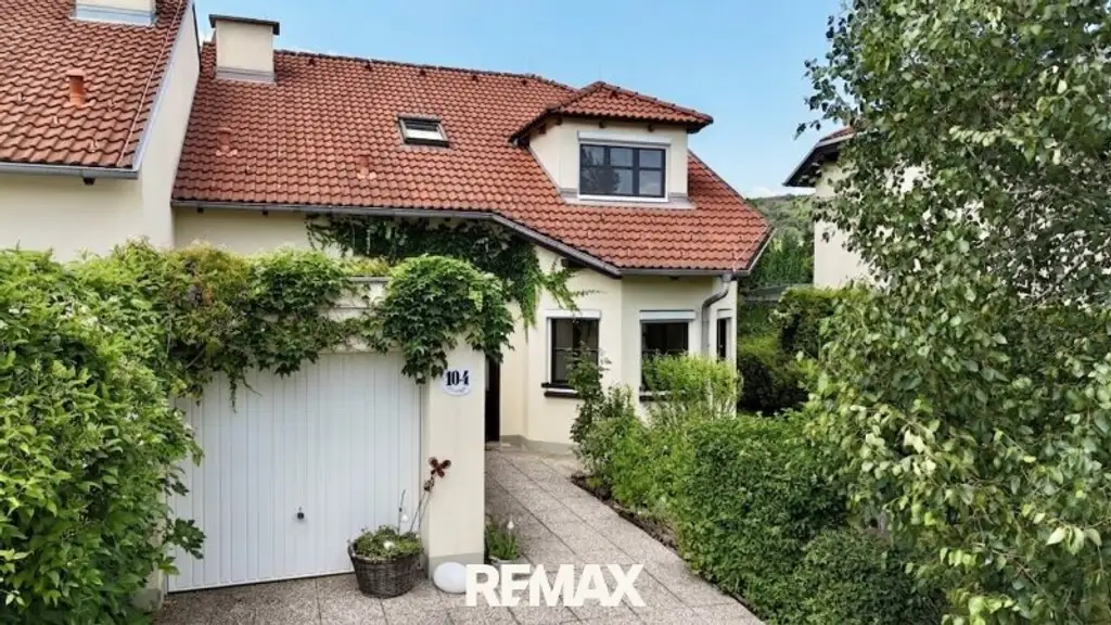 WOHNEN AM RÖMERBERG – EINZIEHEN, WOHLFÜHLEN UND DAS LEBEN GENIEßEN!