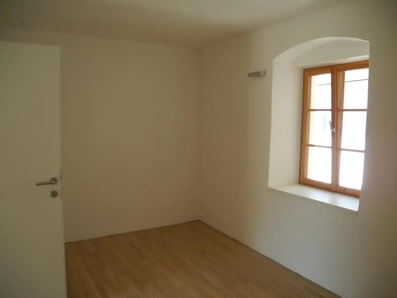 SONNIGER BALKON  und LIFT im 1. Stock - TOP 10 im Herrenhaus - RESIDENZ GEYERHAMMER