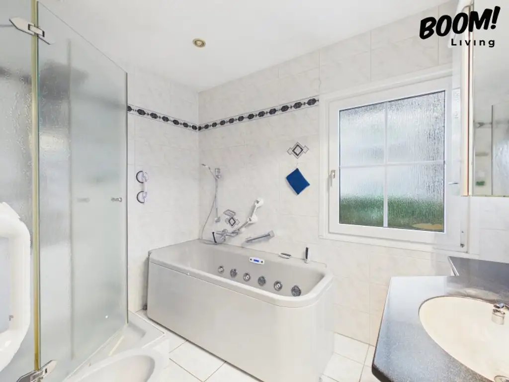 Villa in Baden mit Garten & Grünblick - Großzügiges Wohnen in absoluter Ruhelage nahe Rosarium