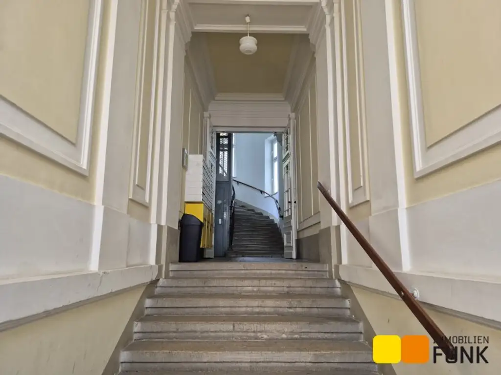 Sanierungsobjekt, 2 Zimmer in guter Lage