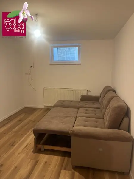 Teilmöbliertes Traumhaus in einer Kleingartensiedlung mit Pool, Garten und einem Wohnkeller