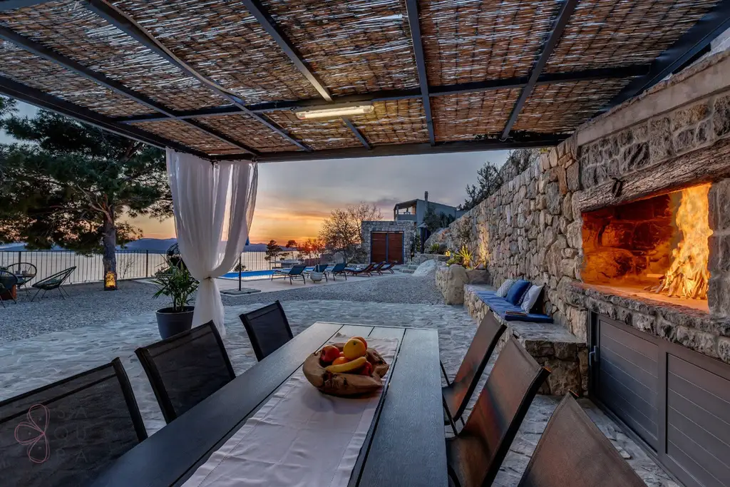 Stone Mansion Makarska – Mediterrane Eleganz mit Investitionspotenzial
