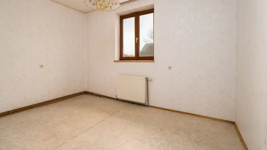 Ihr Haus in Probstdorf: Einfamilienhaus mit Terrasse, Garage und viel Potential!