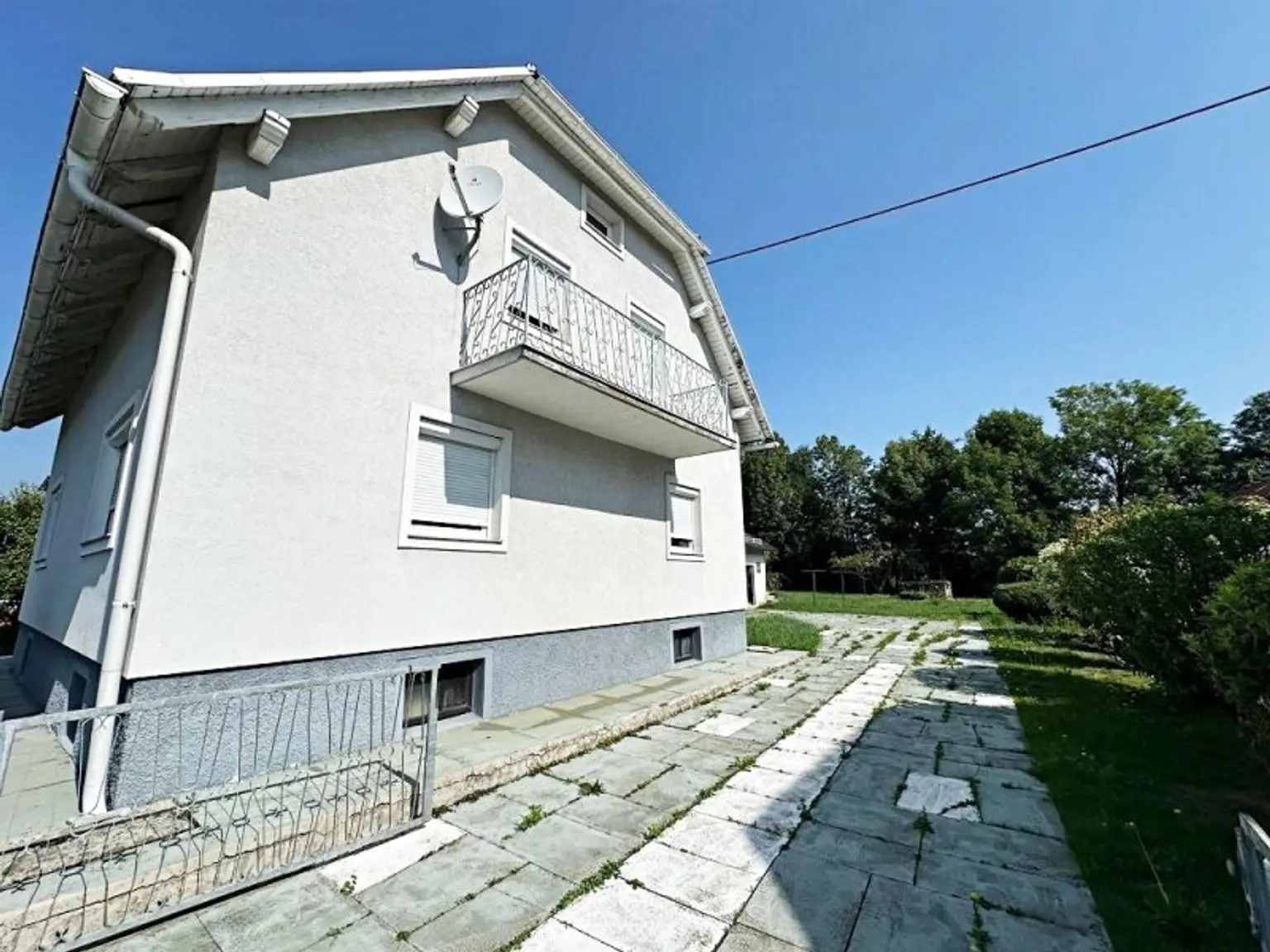 GRÜN. GROSSZÜGIG. VIELSEITIG. Einfamilienhaus mit Potential, 5 Zimmer, Wohnküche, 1139 m2 Grundstück, Wirtschaftsgebäude