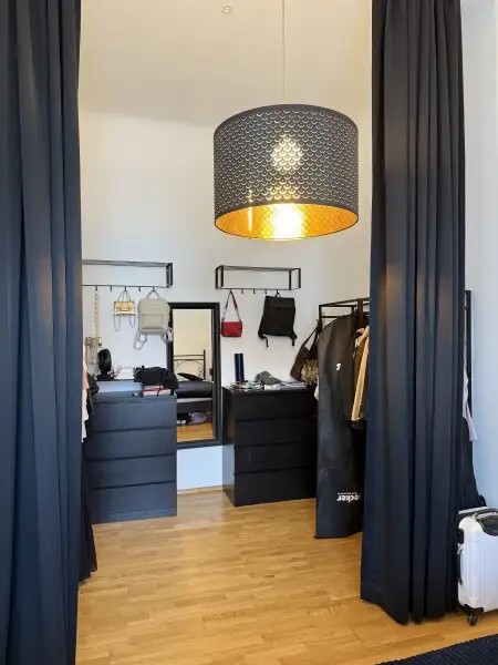 Lichtdurchflutete 2-Zimmer Wohnung, Nähe Steiner Tor