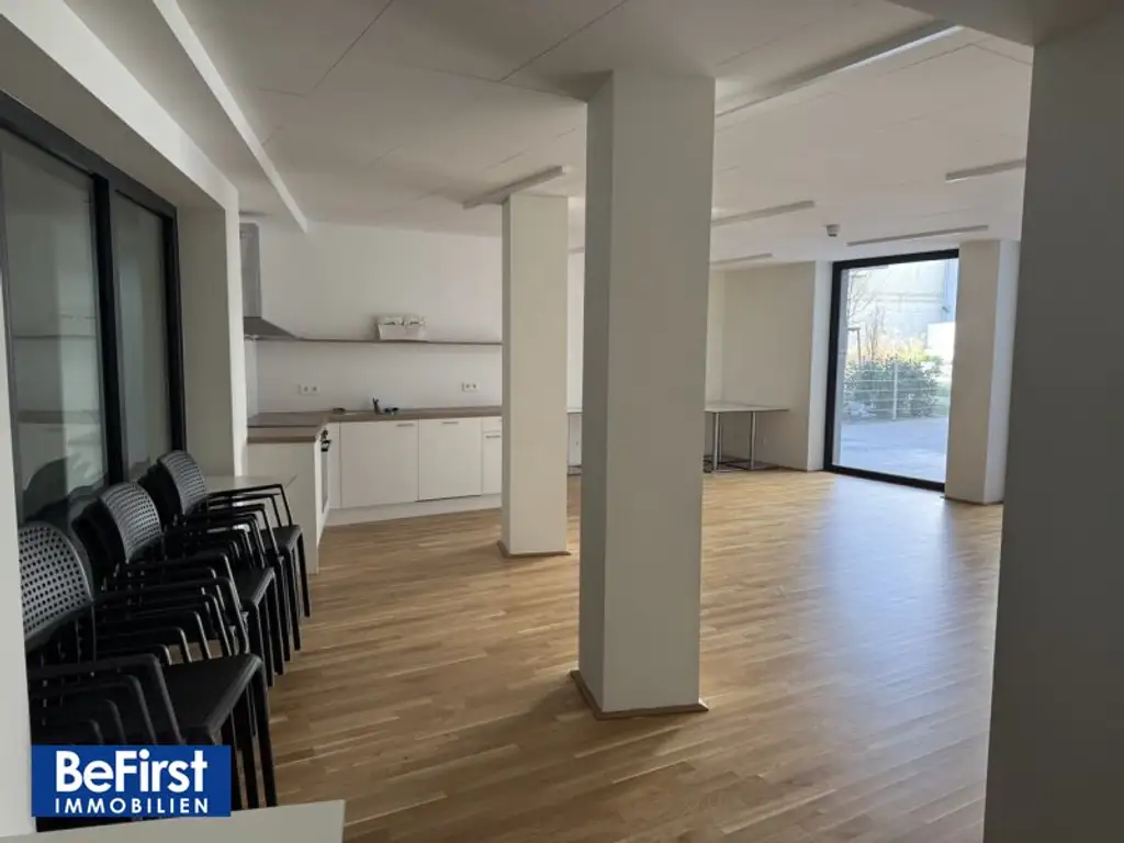 Moderne, sonnige 2 Zimmer Balkonwohnung