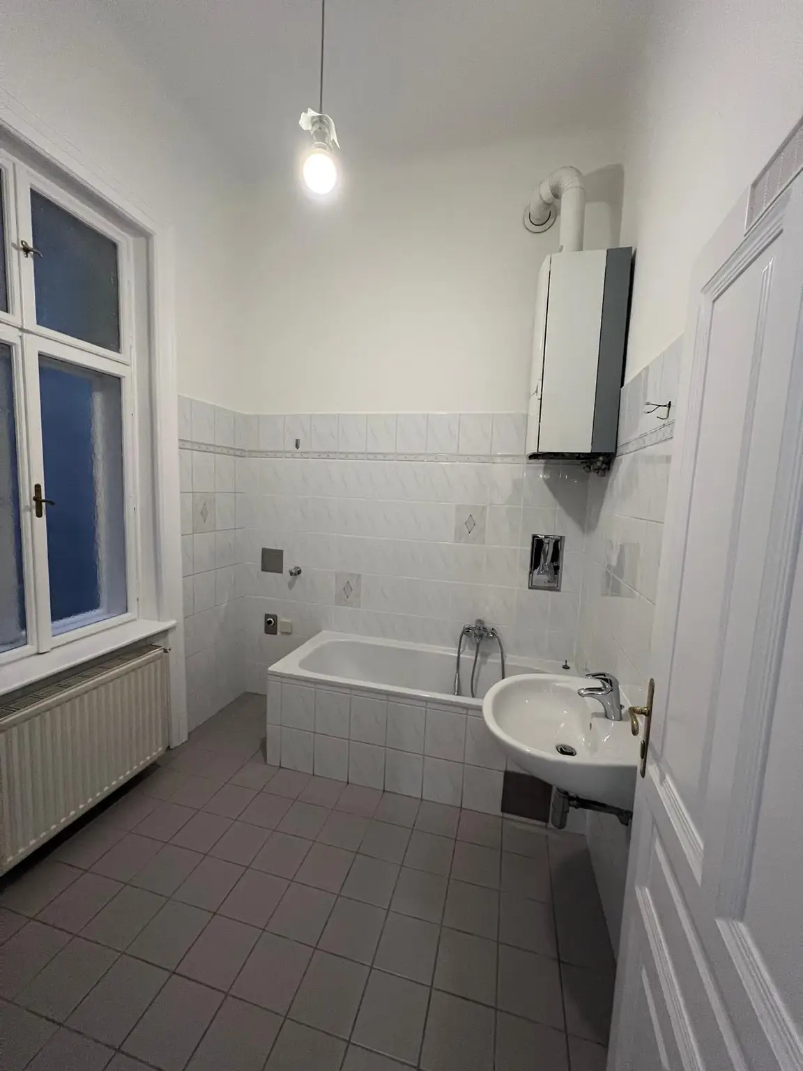 7bd400c1-d2c9-445a-9707-645dd6f96719