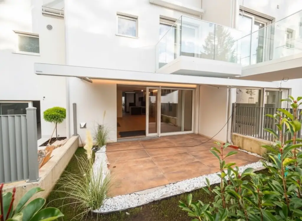 THE UNIQUE HILL SIDE RESIDENCES