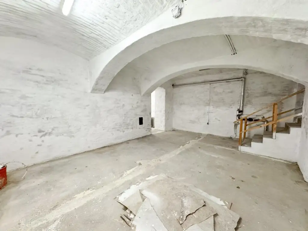 PROVISIONSFREI! Hannovermarkt, Wallensteinstraße Lager / Magazin mit 46,51 m2 Nutzfläche und Strassenzugang zu vermieten!