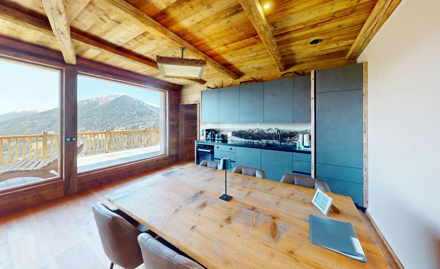 Chalet - Puschlin - Koch & Essbereich