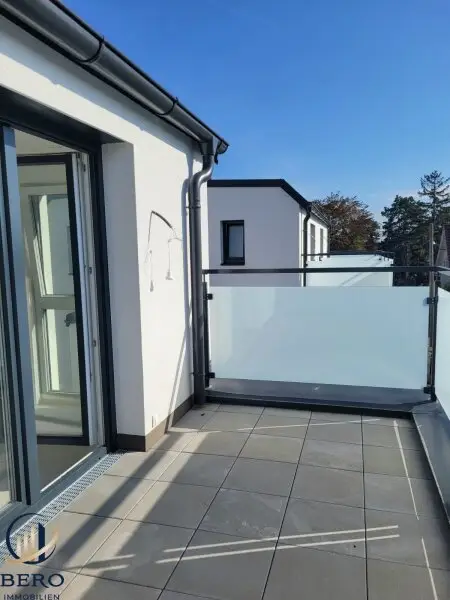 Begrüßen Sie Ihre neue Doppelhaus-Hälfte am Wiener Stadtrand des 22.Bezirks gelegen