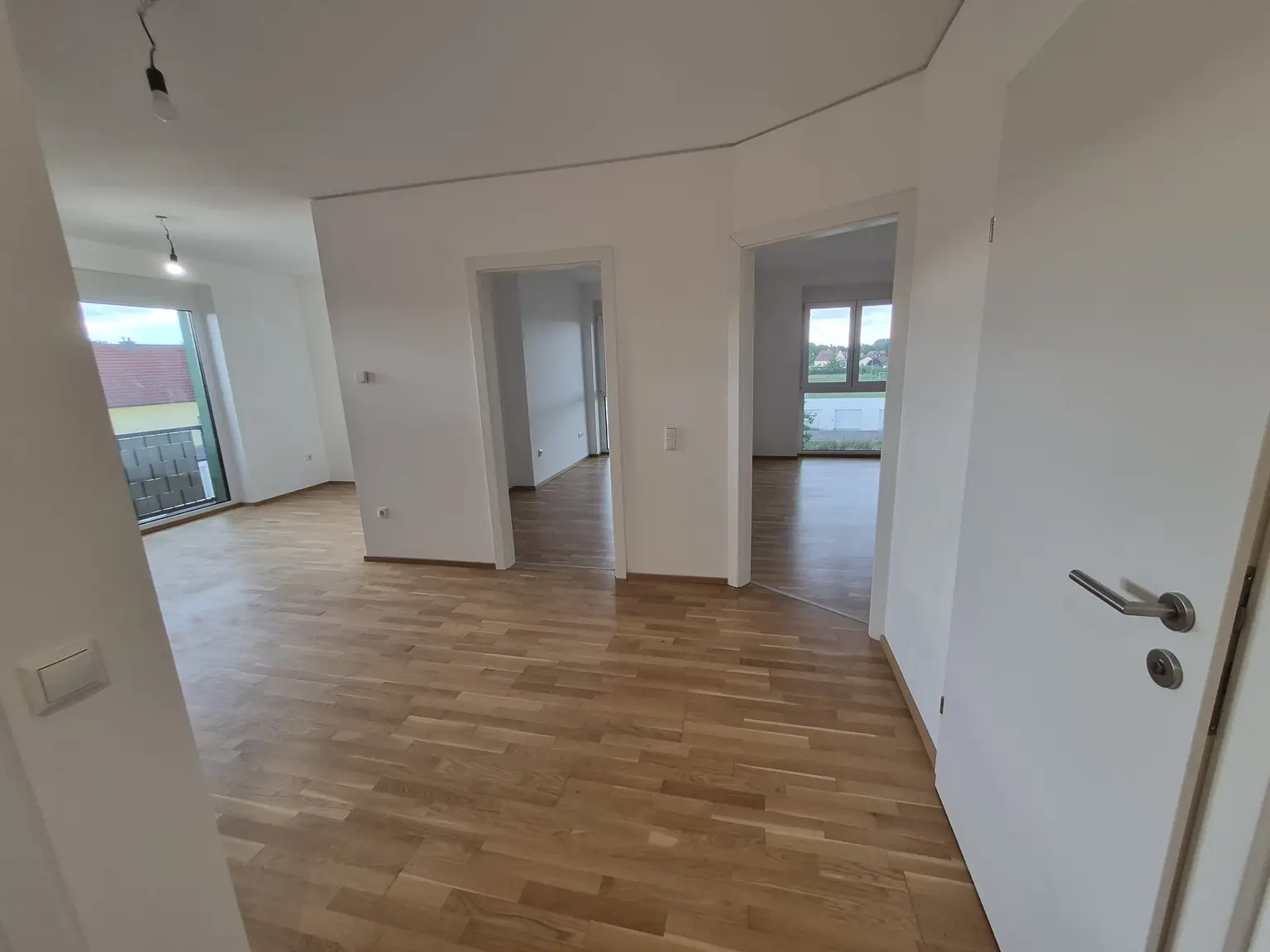 Neubau: Ca. 60 m² Wohnung mit ca. 12 m² Eckbalkon nach Nordwesten ausgerichtet