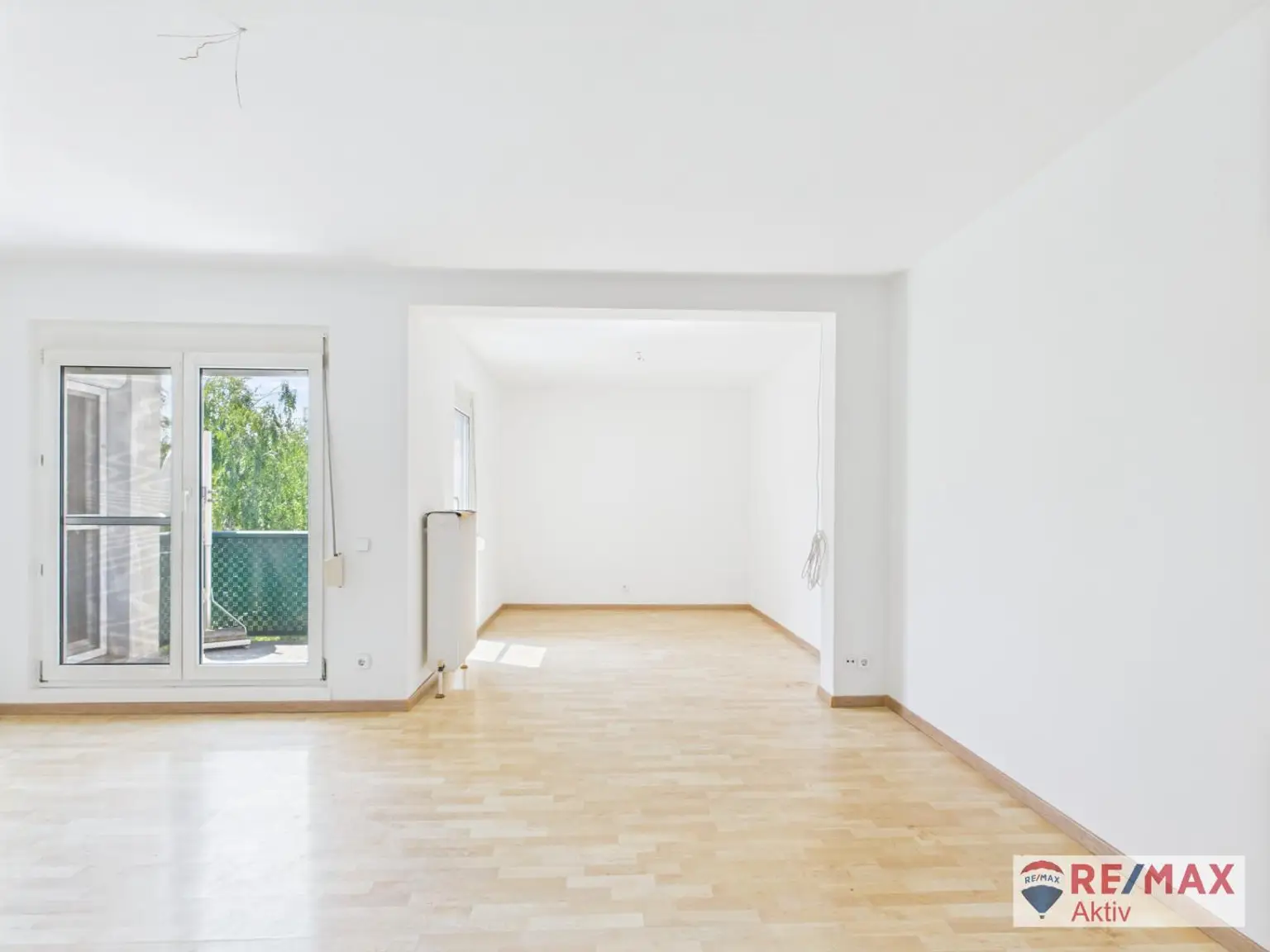 Helle Dachgeschosswohnung mit Loggia in der Auvorstadt