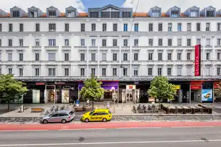 1030-GALLERIA-Frontansicht2
