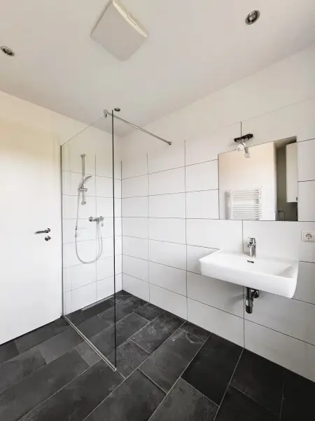 Sulz im Wienerwald- moderne Dachgeschosswohnung am Speckgürtel von Wien!