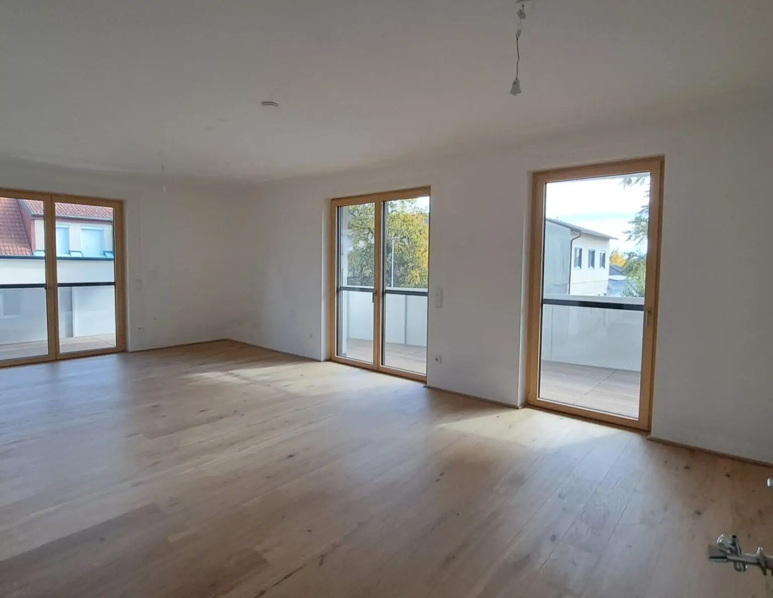 Sonnig Wohnen, Rosig Leben - Daheim in Neusiedl am See!