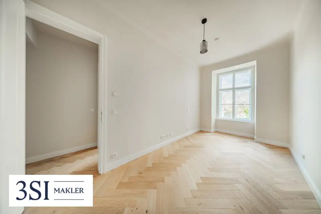 Wohnen beim Schloss Belvedere: Klimatisierter Erstbezug im Stilaltbau mit 2 Balkonen!