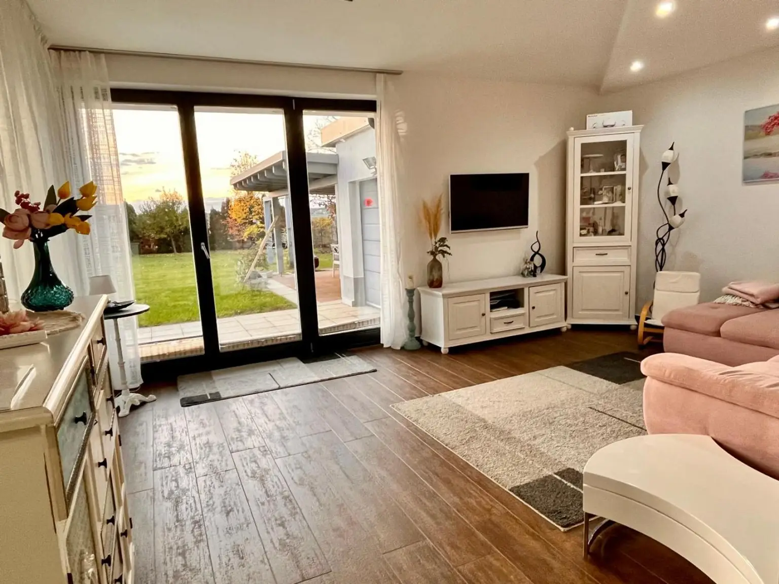 Wohnen mit bester Aussicht und schönem Garten in Schachendorf!