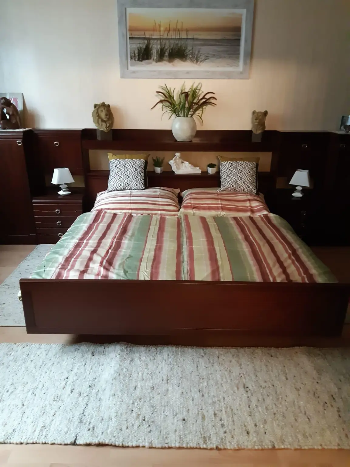 EIN ZUHAUSE MIT FREIRAUM - WOHNHAUS MIT GROSSEM GRUNDSTÜCK