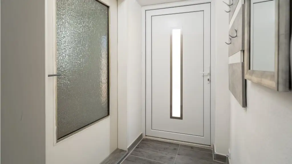 Renoviertes Haus in Loidesthal! Ein Hingucker! Großes Grundstück!