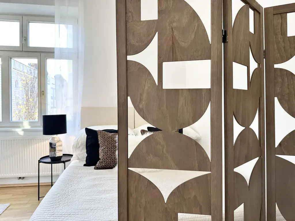 1-Zimmer-Altbau mit separater Küche – frisch renoviert & bezugsfertig