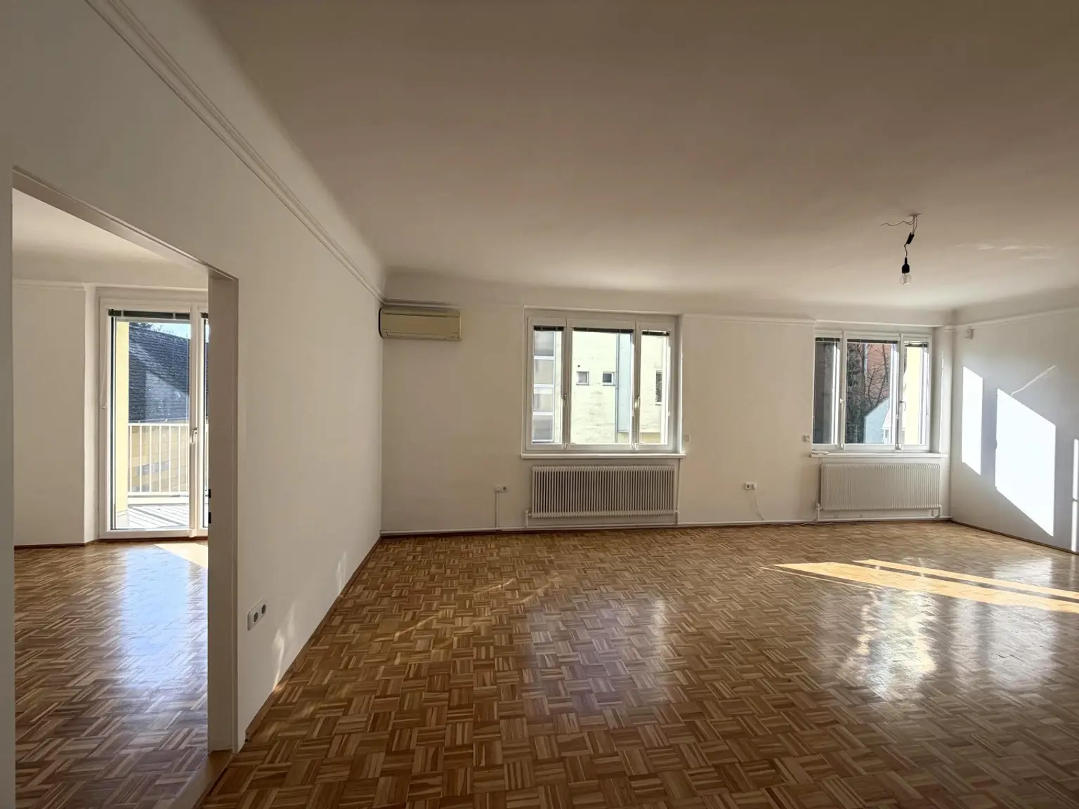 Wohnzimmer und Schlafzimmer / klimatisiert