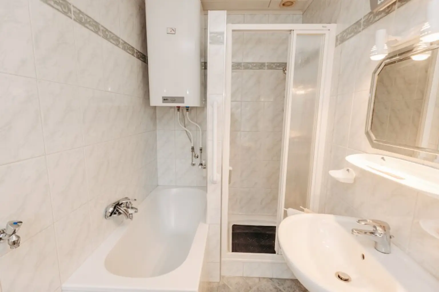 Lassen sie sich von diesem  zentrumsnahen Juwel inspirieren, hier ist der Urlaub zu Hause…