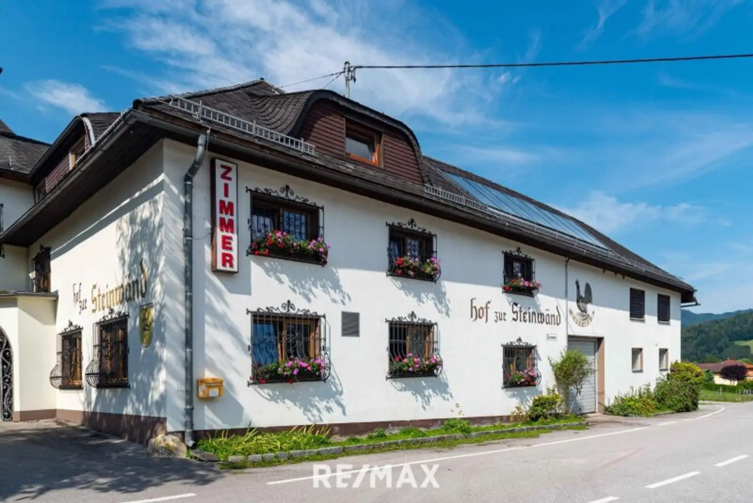 der "Hof zur Steinwänd"