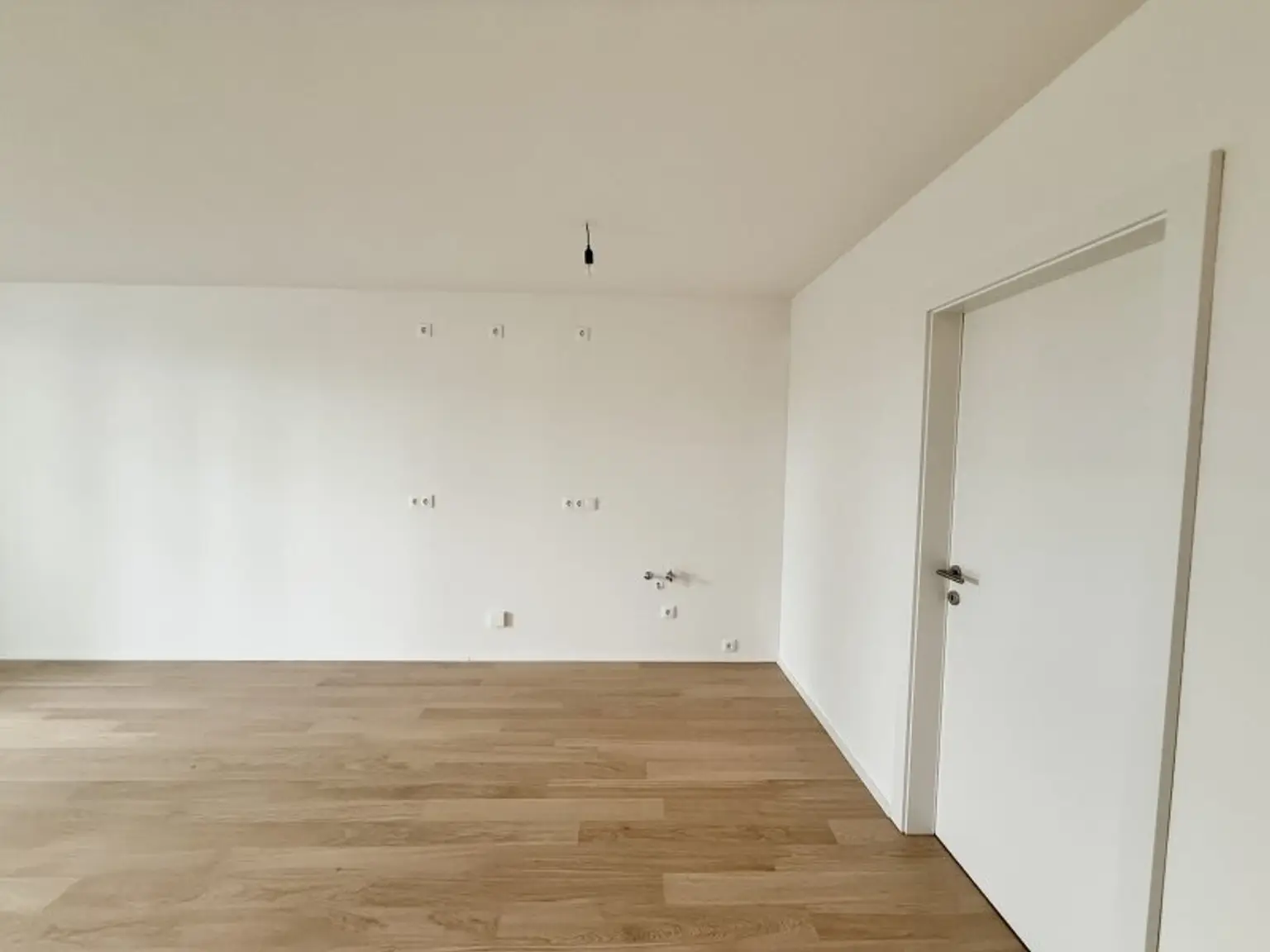 Tolle 3-Zimmer Wohnung in traumhafter Lage nahe dem Kagraner Platz! Erstbezug auf Eigengrund, provisionsfrei und fertiggestellt