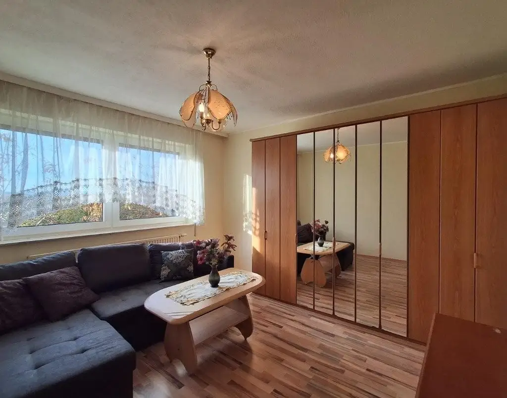 "Miethaus mit Terrasse und Garten - Breitenlee - Neuessling"