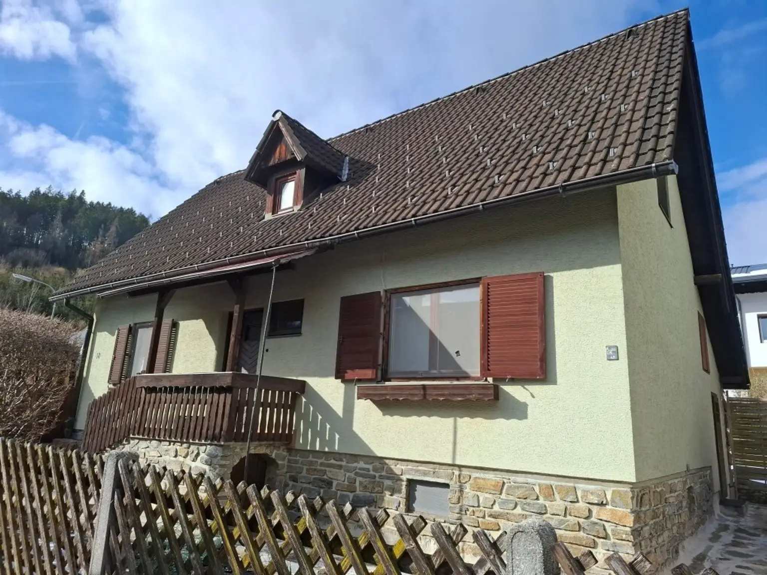 Älteres Einfamilienhaus am Rande von Bruck/Mur zu kaufen !