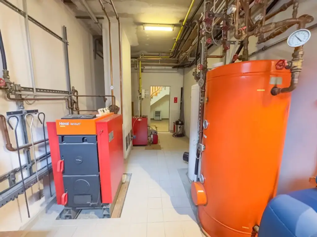 🏡 Großzügiges Einfamilienhaus mit Werkstattkeller, Garage & Terrasse in Stockerau mit Ausbaupotenzial!