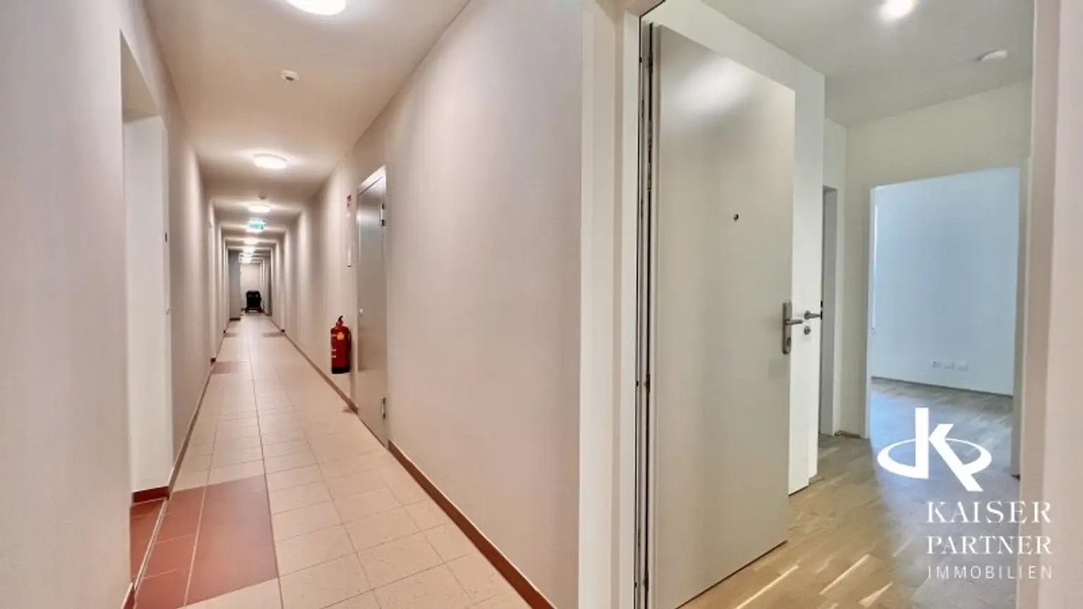 Moderne 3-Zimmer-Wohnung in 1220 Wien – Erstbezug mit Balkon und Stellplatz, Nahe Badeteich Hirschstetten!