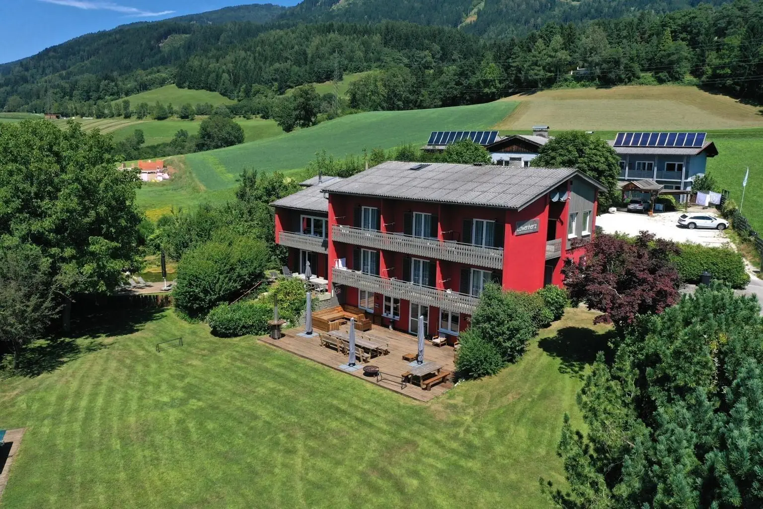 Großzügig