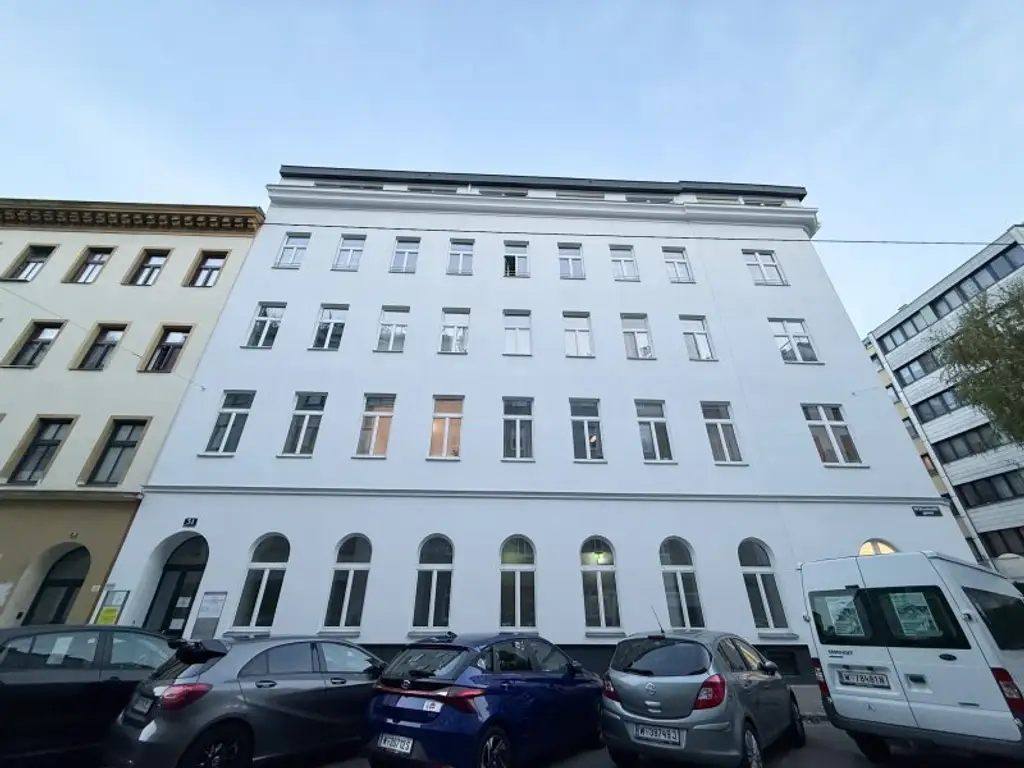 Großzügige 2-Zimmer Wohnung nahe U1 Keplerplatz in ruhiger Lage zu vermieten!