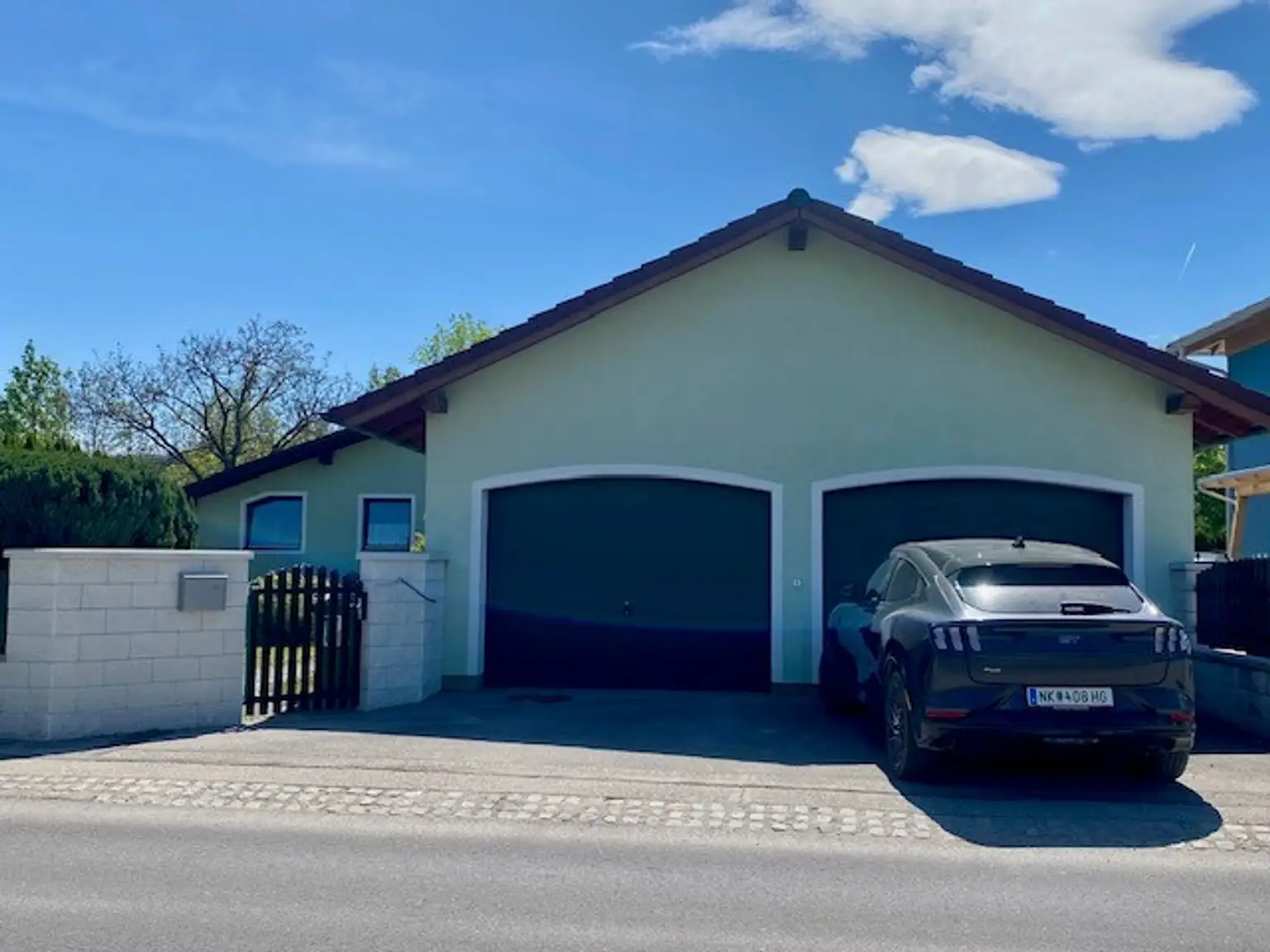 Doppelgarage, Eingangstor