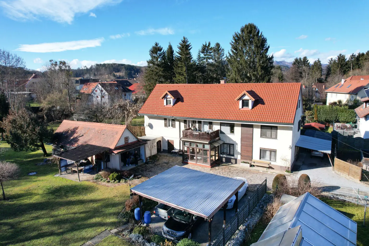 Großzügiges Einfamilienhaus mit viel Platz, hohem Potenzial und hoher Bebauungsdichte – Ideal für Familien oder Investoren