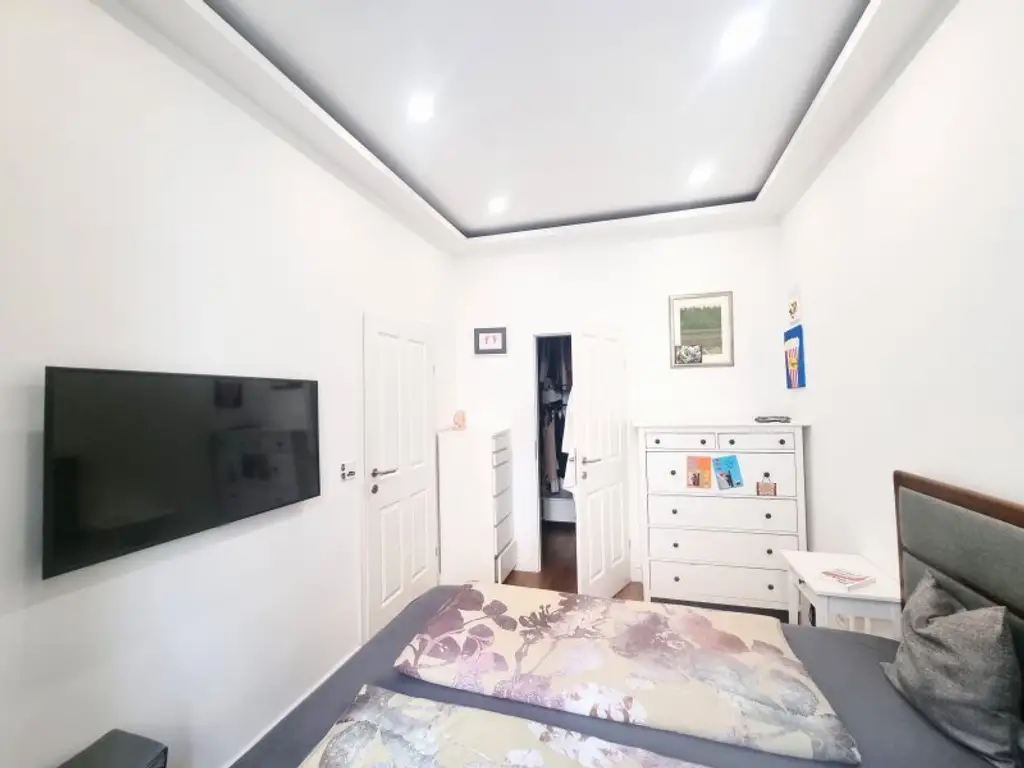 Designerwohnung mit 4 Zimmern und separater Küche – exklusive Altbau-Residenz mit Wiener Charme
