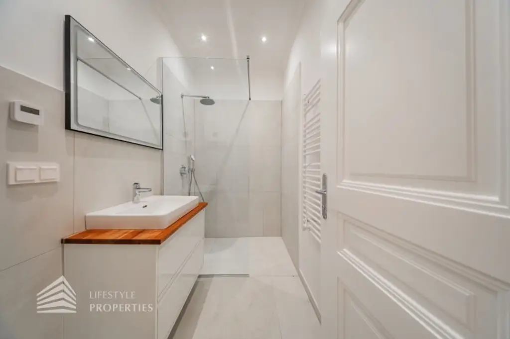 Exklusiver 2-Zimmer Erstbezug, Nähe Kutschkermarkt