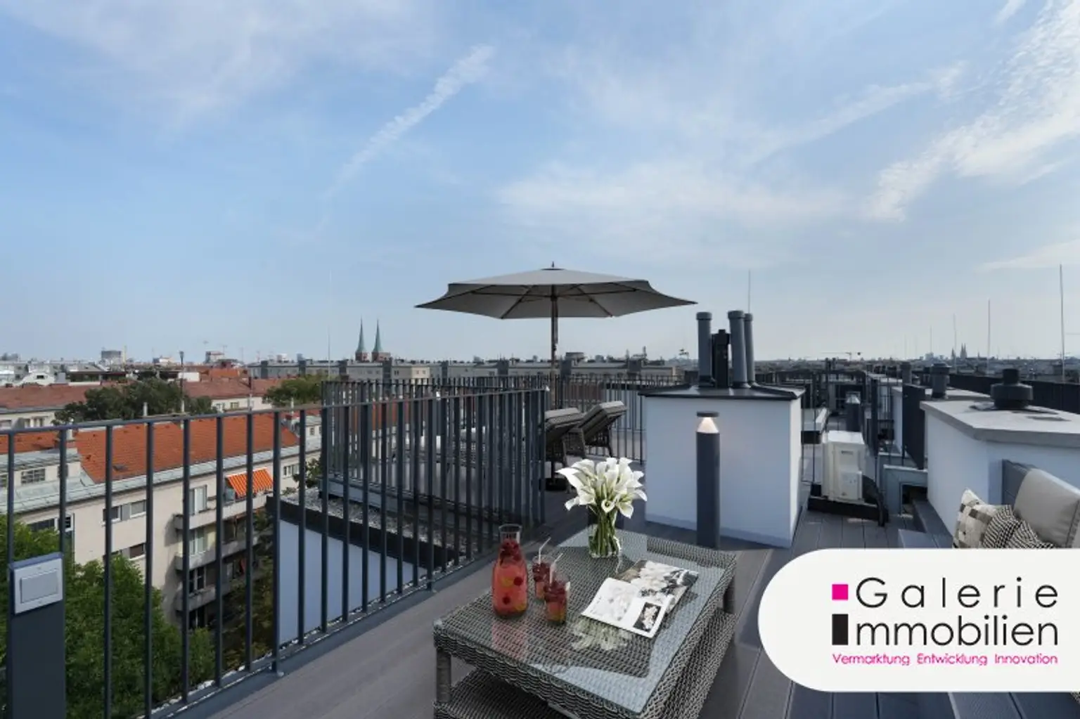 VIDEO: 360°-Ausblick auf Wien: Hochwertige 2-Zimmer-Wohnung mit Klima plus 2 private Dachterrassen!