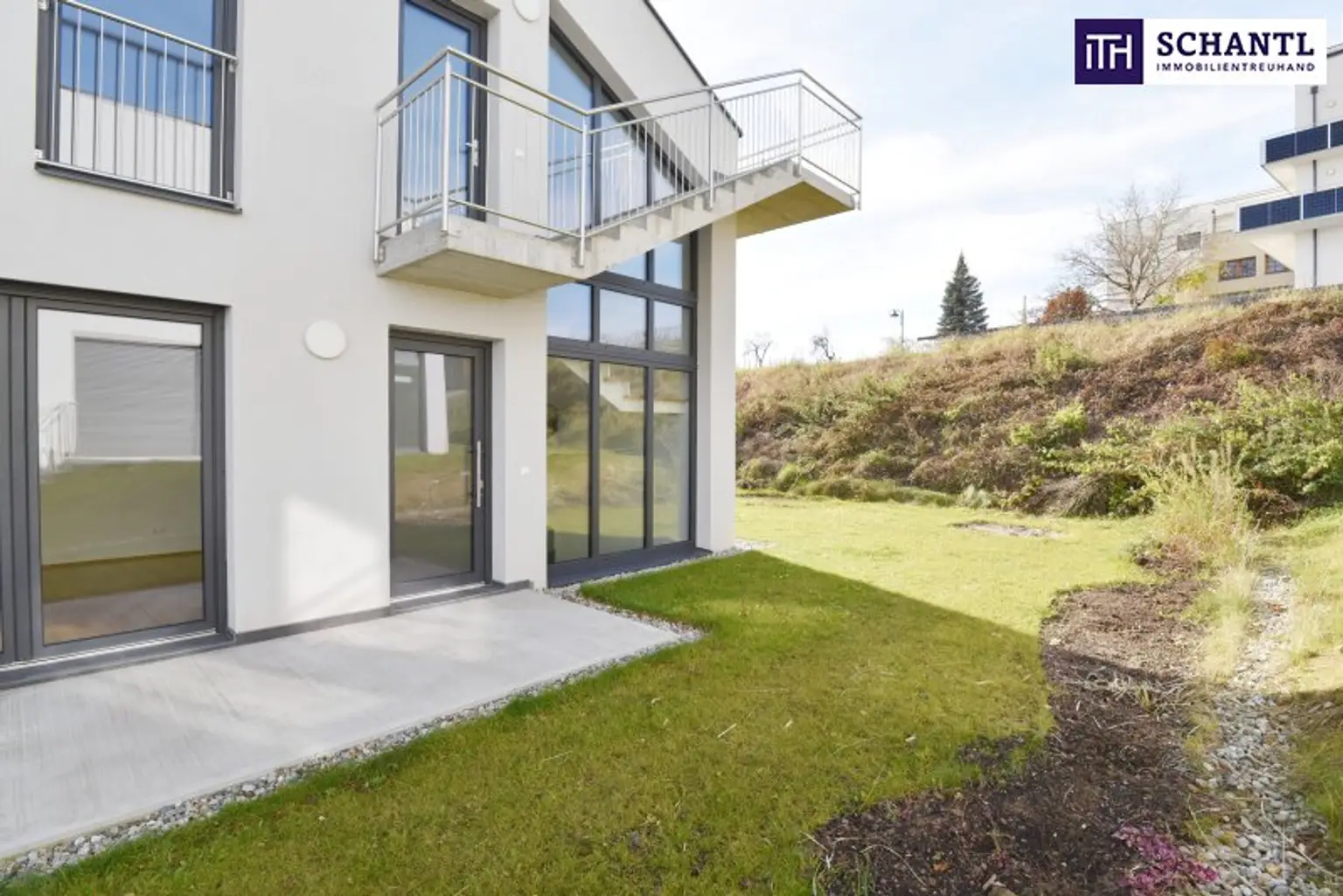 Exklusives Einfamilienhaus mit Panoramaterrasse in der steirischen Weingegend – Ein Wohnjuwel für höchste Ansprüche!