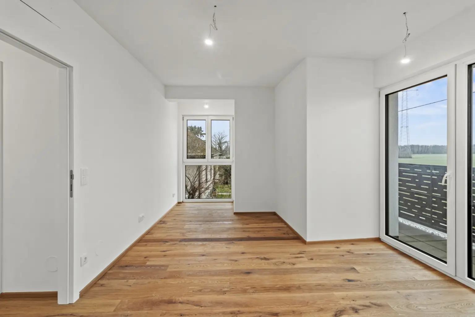 12 | ++ NEU ++ REIHENHAUS mit Balkon, Terrasse und Wohnkeller in NEUESSLING | Prima Service Immobilien