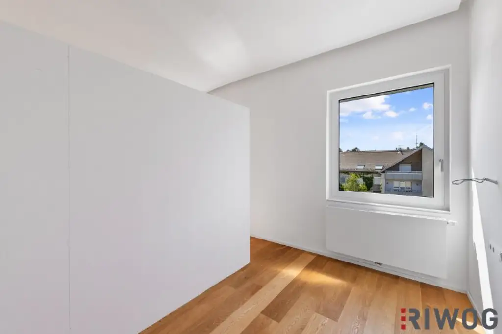 **Architekten Dachloft mit Balkon, Hochwertiger Ausstattung und SÜD-OST Ausrichtung**