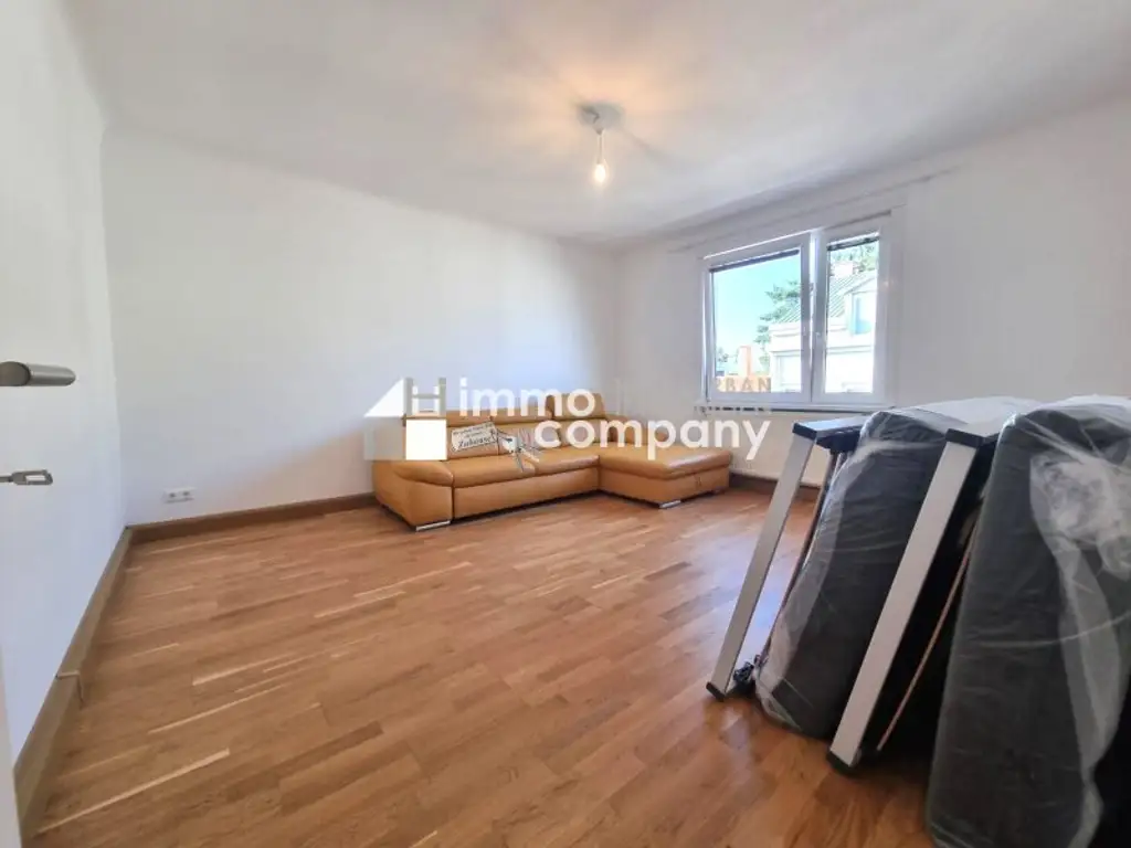 WUNDERSCHÖNE, RENOVIERTE 2-Zimmerwohnung mit PERFEKTER RAUMAUFTEILUNG