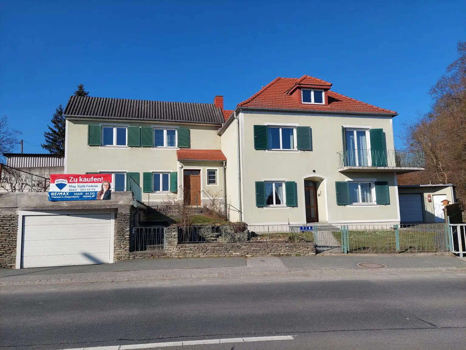 Hausansicht straßenseitig